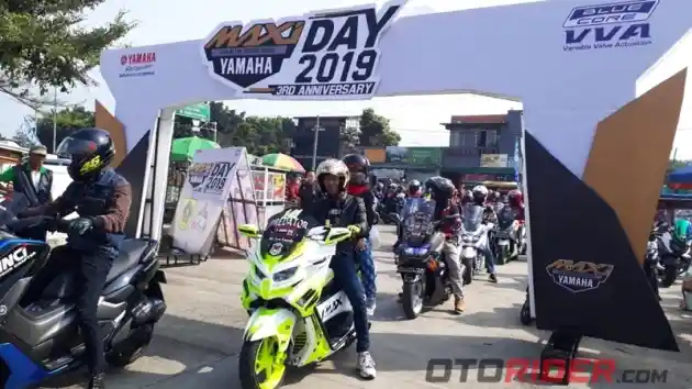 Ratusan Bikers Ramaikan Yamaha Maxi Day 2019