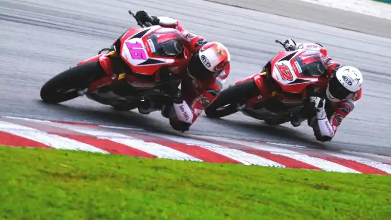 Rider Astra Honda Racing Team Incar Juara Di Ajang ARRC 2019 Seri Pertama