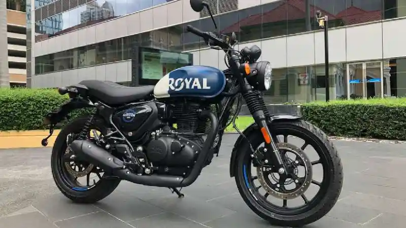 Bergaya Scrambler Royal Enfield Rilis Hunter