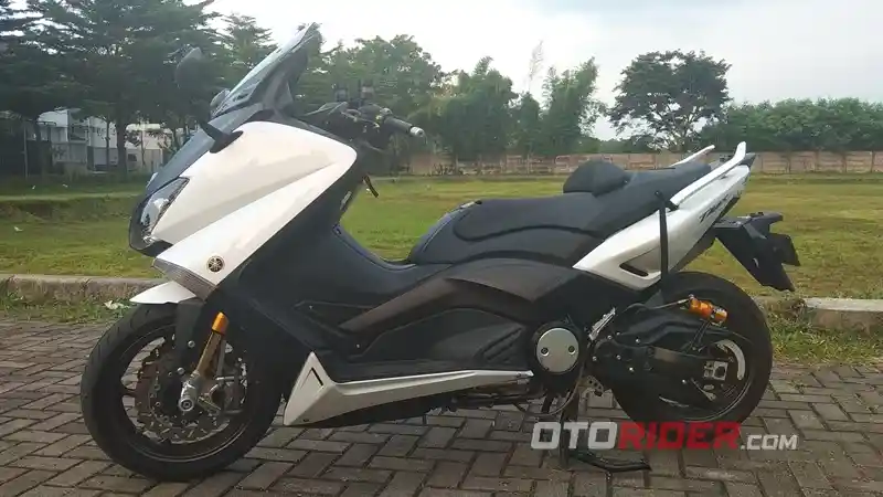 Modifikasi Yamaha Tmax Ini Milik Orang Indonesia Bisa Berbangga Karena