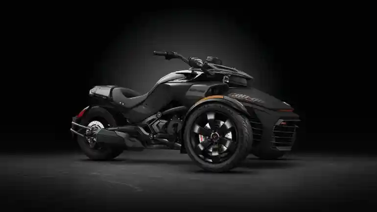Versi Limited Edition Can-Am Spyder F3-S Tripple Black
