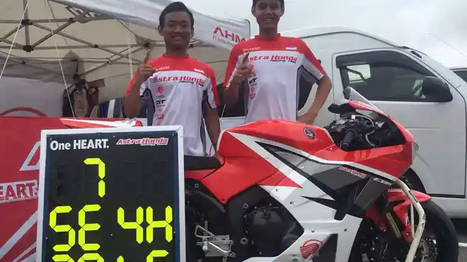 Duet Pembalap Indonesia Rebut Pole Position Suzuka 4 Hours 2016