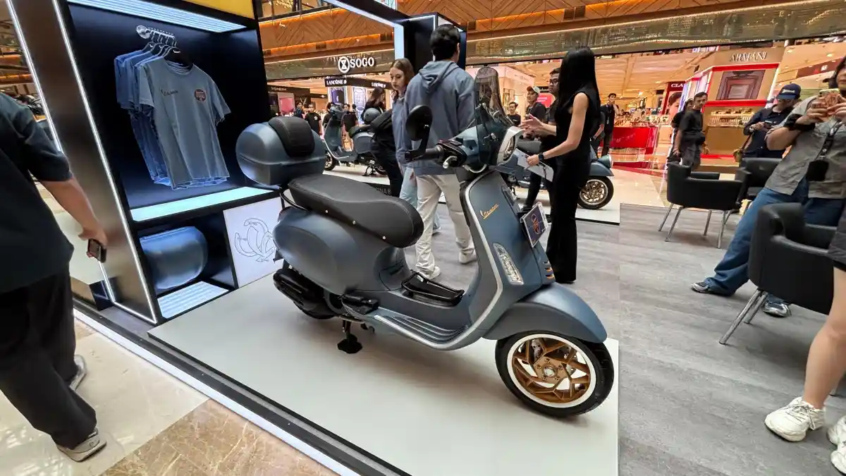 Koleksi Aksesori Vespa Officina 8 2025 Resmi Dirilis, Harga Mulai Rp148 Ribu