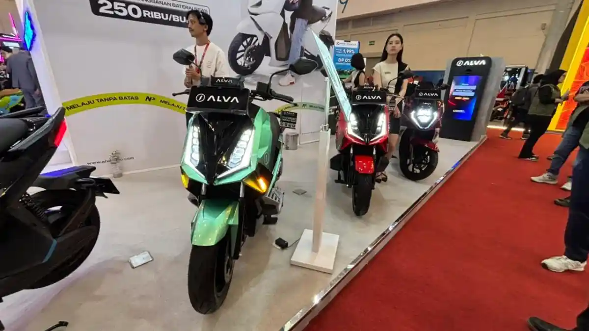 ALVA Rayakan 3 Tahun di IMOS 2025, Beri Subsidi Motor Listrik hingga Rp7 Juta