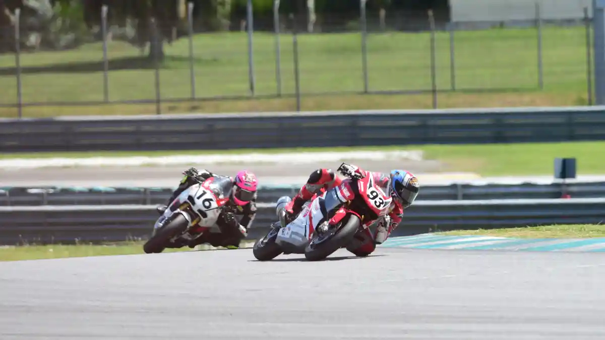 Pembalap Astra Honda Raih Tiga Podium di ARRC Malaysia