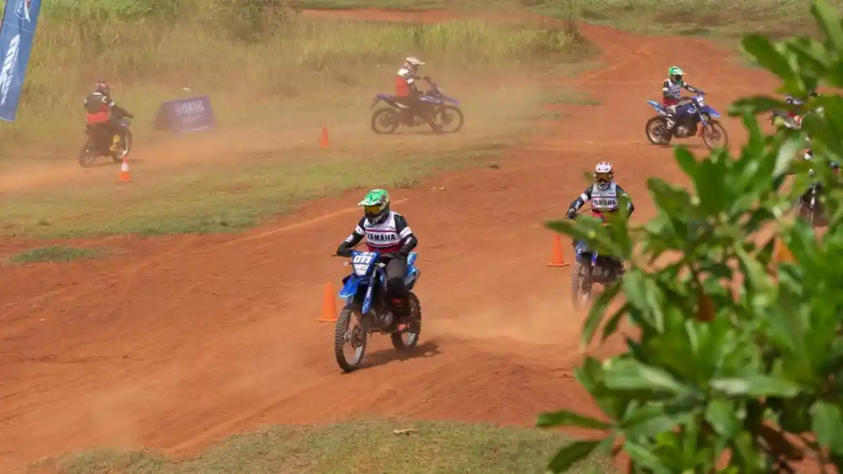 Yamaha Gelar BLU CRU Off-Road, Uji Ketangkasan Bikers dengan WR155 dan YZ125X