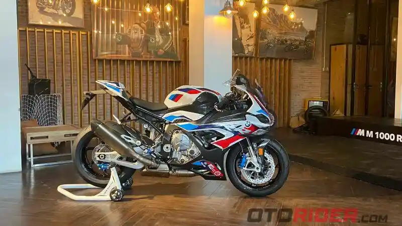 Detail Spesifikasi BMW M1000RR, Tenaganya Capai 212 DK!