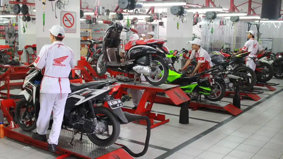 Heboh, Bengkel Resmi Honda Gelar Promo Servis Cuma Rp 4.800