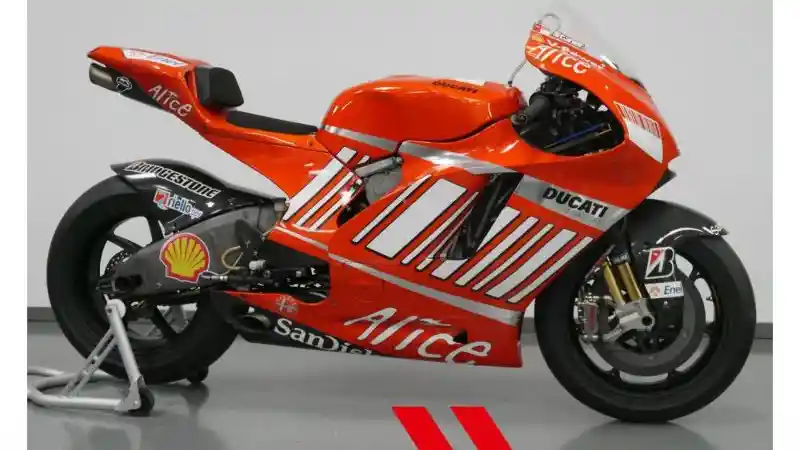 Ducati Desmosedici GP8 Casey Stoner