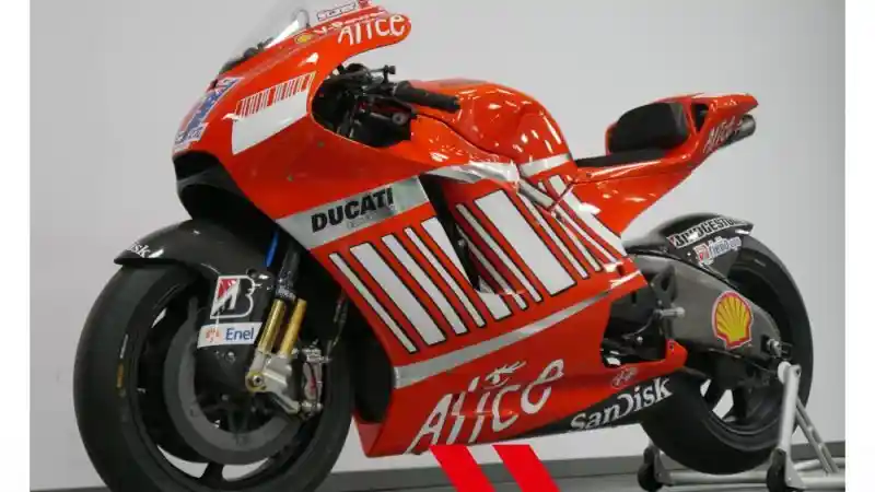 Ducati Desmosedici GP8 2008 Milik Casey Stoner Dijual!