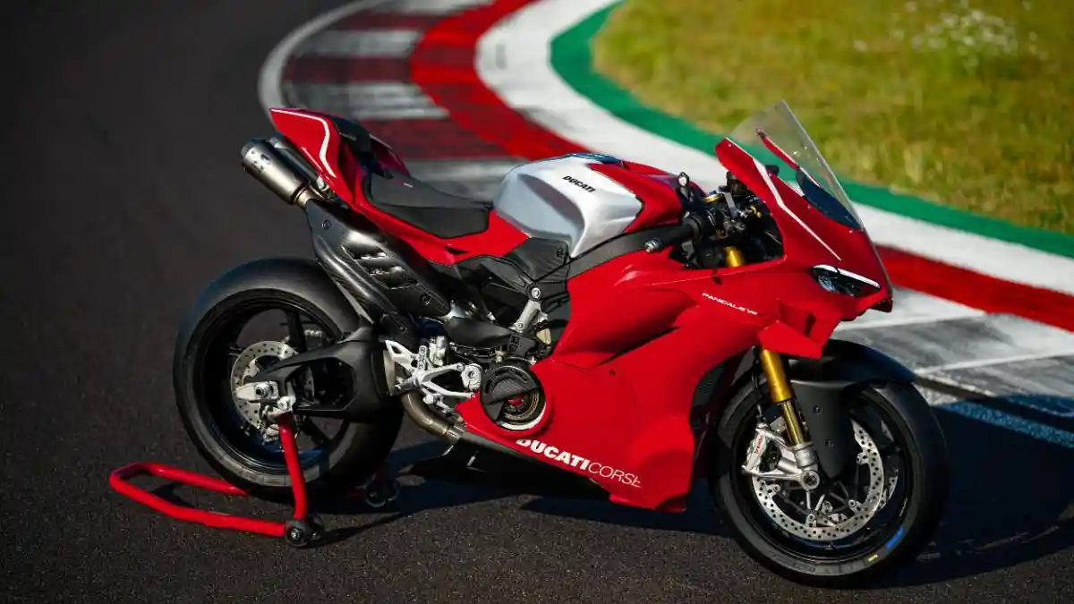 Ducati Panigale V4 R, Motor Jalanan Adaptasi dari Dunia Balap