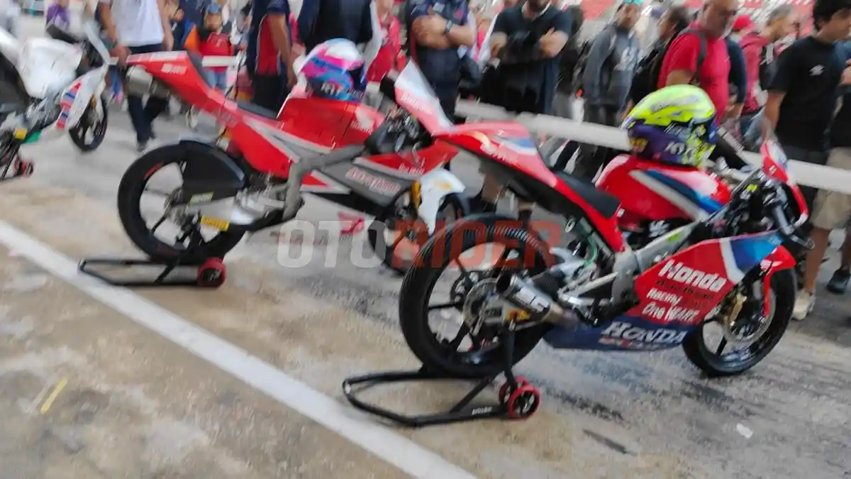 Ini Alasan Mesin Motor Balap Harus Dipanaskan Sebelum Turun ke Trek