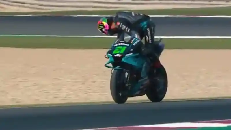 Franco Morbidlli YZR-M1 Berasap