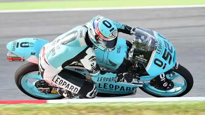 Bertarung Sengit, Danny Kent Juara Moto3 Catalunya