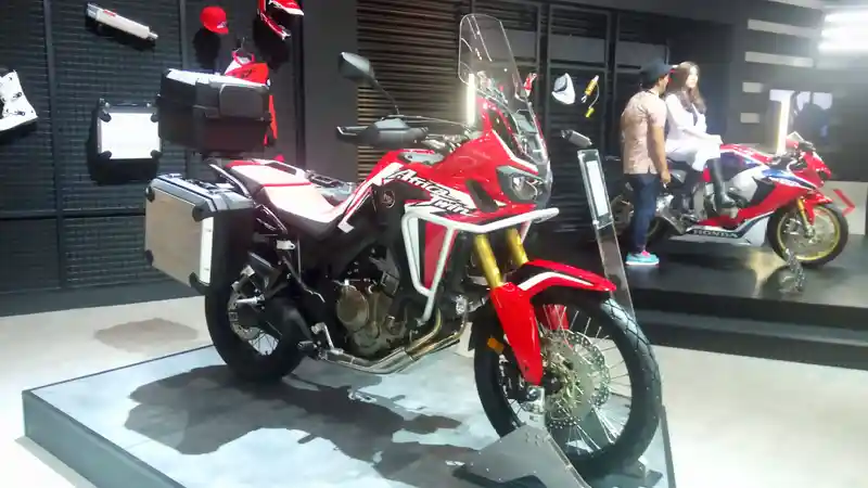 Ini Harga Dan Promo Big Bike Honda di GIIAS 2017