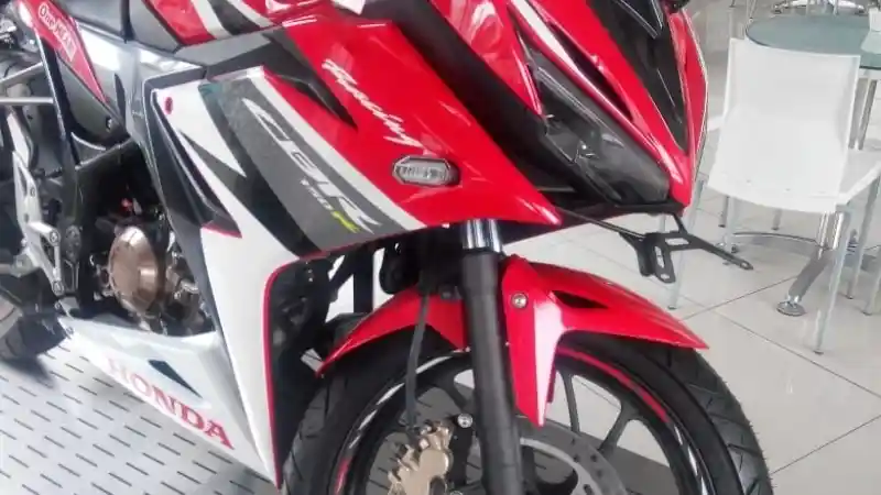 Honda CBR150R