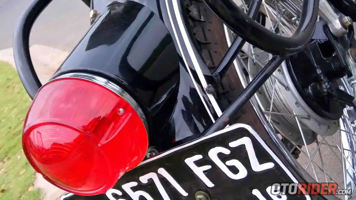 honda-tiger-lampu-belakang4149.jpg
