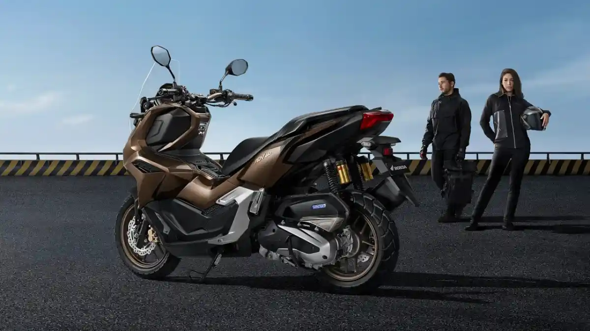 Ini Pilihan Warna dan Spesifikasi Honda ADV160 Terbaru