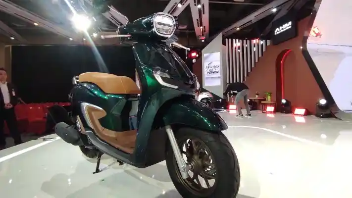 Jok New Honda Stylo 160 Dibuat Lebar, Sengaja untuk Bonceng Lebih?