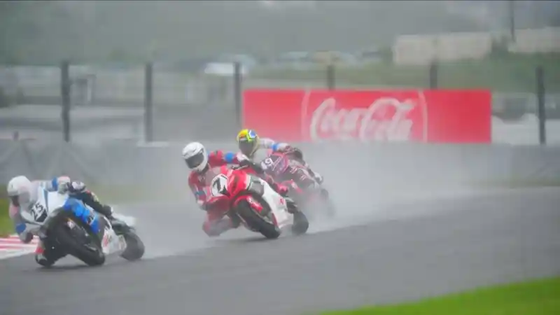 Badai Taifun, Irfan Ardiansyah Gagal Finish di Suzuka Endurance World Championship 2019