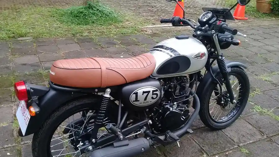 Kawasaki W175