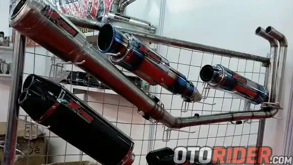 Knalpot ER6n dan Vulcan 650 Custom Lokal, Bebas Pilih Model