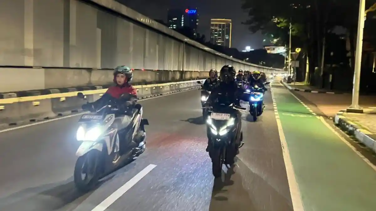 Komunitas Honda Vario Gelar Night Ride, Rasakan Langsung Keunggulan All New Vario 125