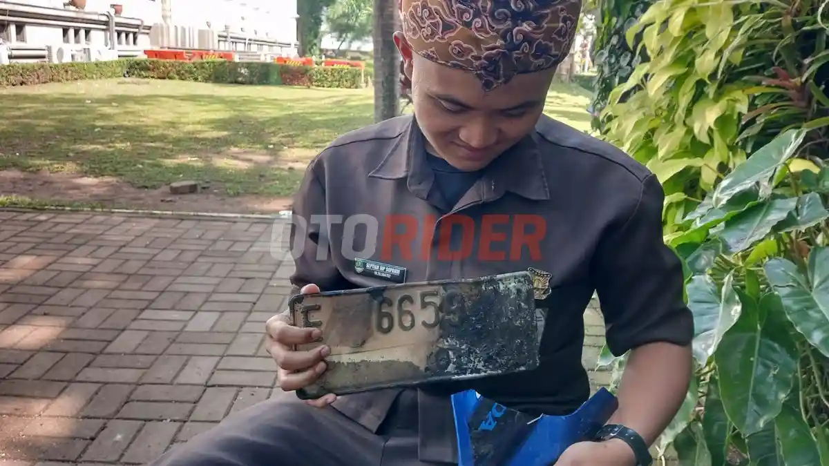 Motor Satpam Jadi Korban Kericuhan Demo di Gedung Sate, Begini Kondisinya