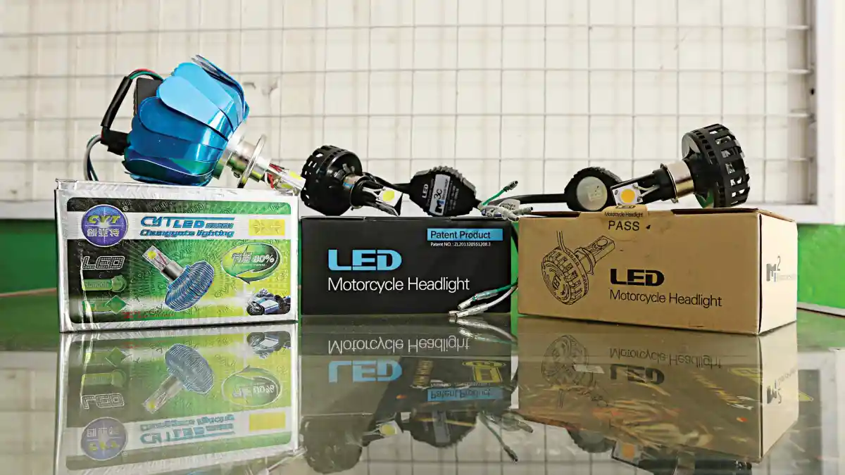 Pasang Lampu LED Buat Motor, Plug and Play!