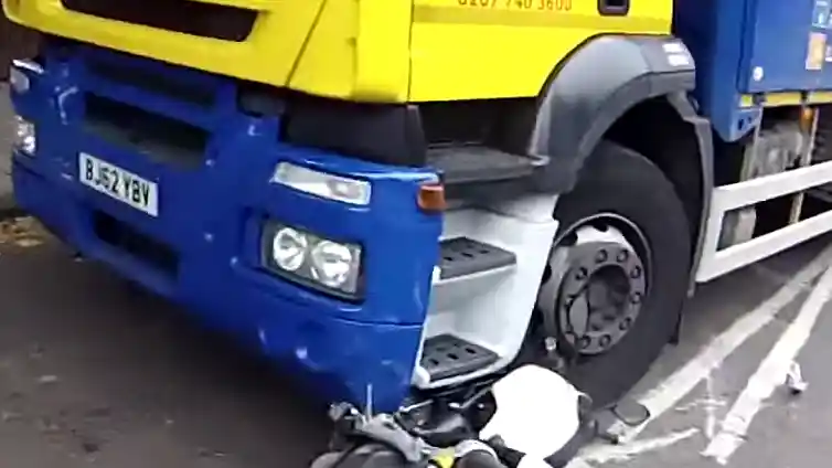 VIDEO : Helmet Cam, Saksi Setiap Kejadian di Jalan