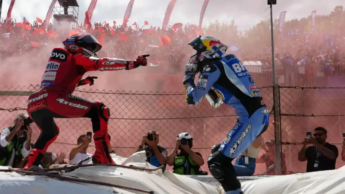 Pertama di Dunia, Bersaudara Menjadi Juara Dunia dan Runner-Up