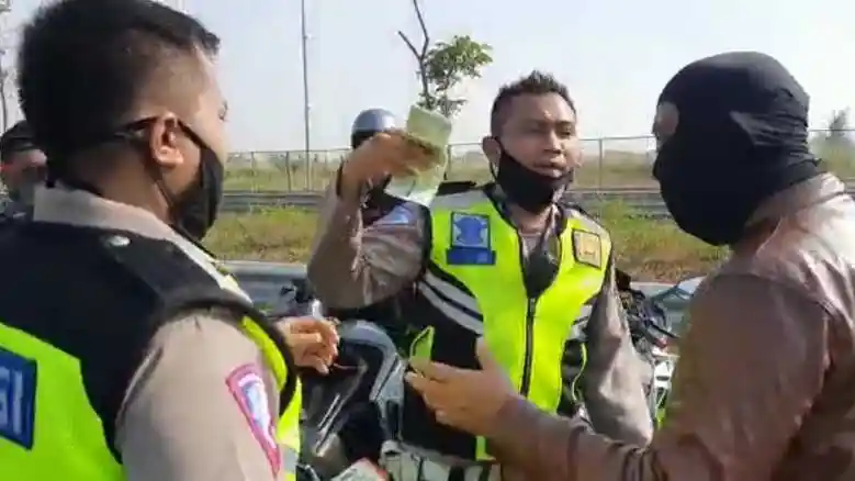 Moge STNK Palsu Disita