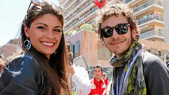 Jelang Seri Pertama MotoGP, Valentino Rossi Putus Dengan Linda Morselli