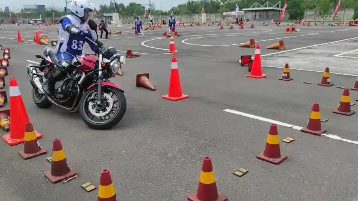 Cara AHM Selamatkan Pengendara Motor dari Kecelakaan Lalu Lintas