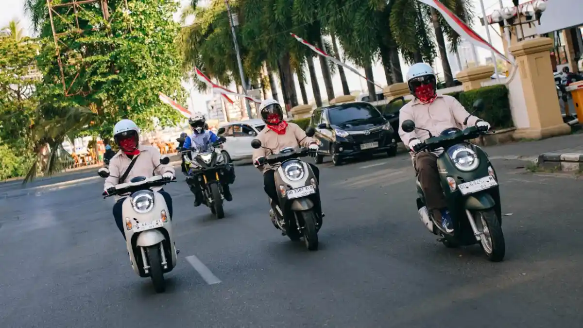 Tips Berkendara: Tetap Stylish Tanpa Lupakan Keselamatan di Jalan