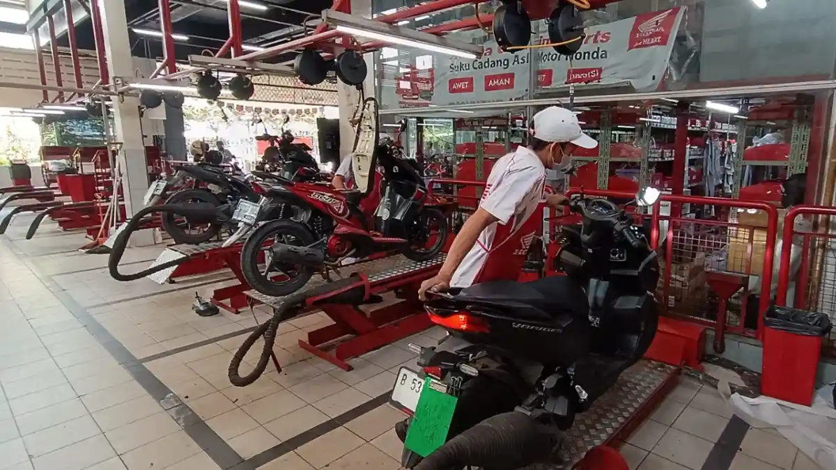 Promo Pahlawanku, Diskon 20% Servis Motor Honda Matic di AHASS Jakarta–Tangerang