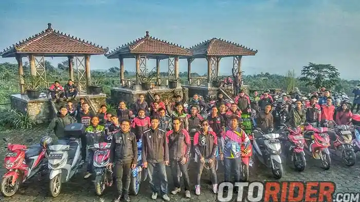 Sejuknya Suasana Kopdargab dan Ulang Tahun SGCI