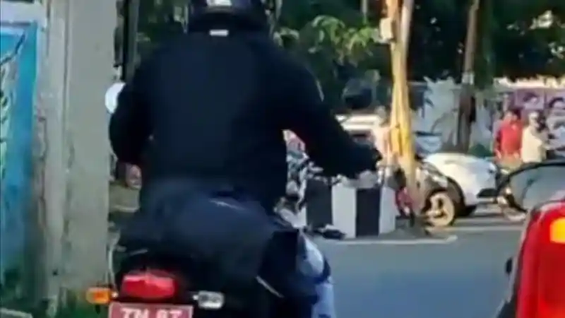 Spy Shot Royal Enfield Interceptor 350
