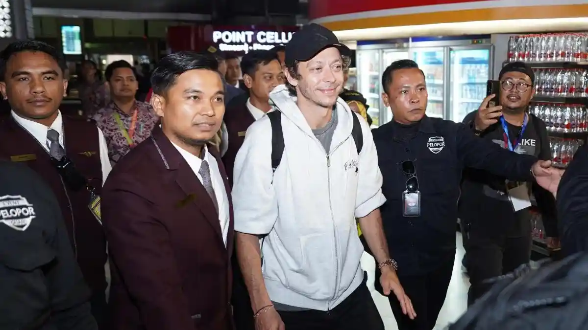 Valentino Rossi dan Rider Pertamina VR46 Tiba di Jakarta