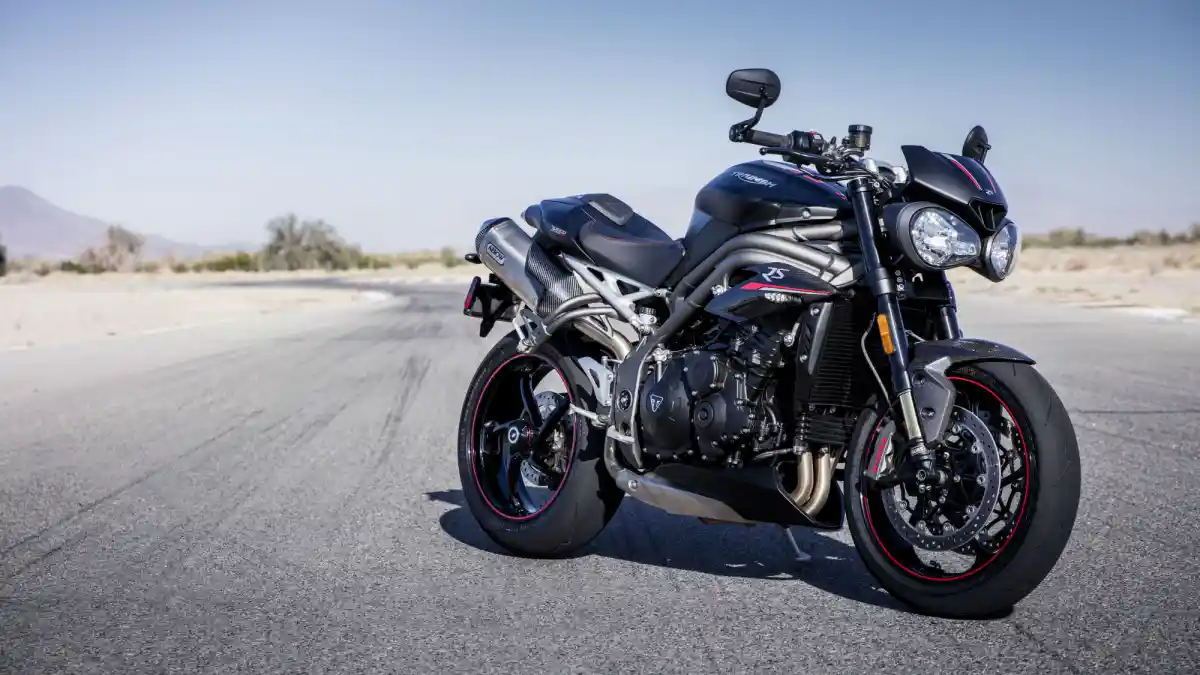 Triumph Speed Triple 2018 Hadir dengan Perfoma Terbaru, Semakin Beringas!