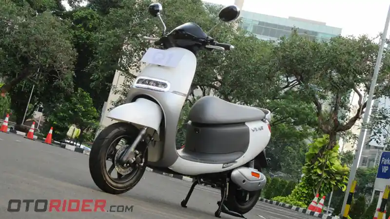 Skuter Listrik Viar Q1 Bisa Dibeli Online, Indennya 3 Minggu
