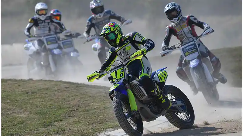 vr46-academy-master-camp-flat-track42.jpg