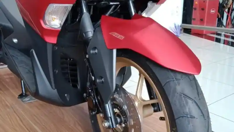 Yamaha Aerox S Version