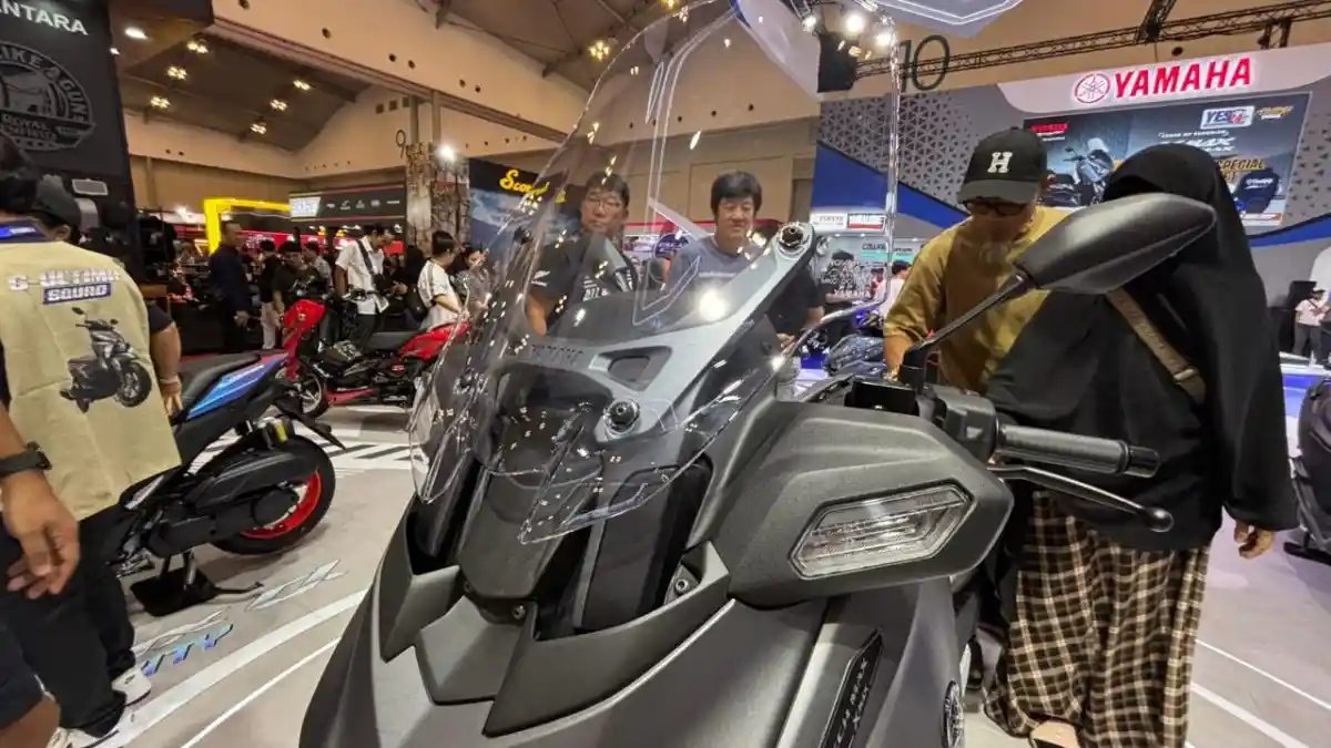 Yamaha XMAX Tech Max Hadir dengan Windshield Elektrik, Bisa Dipasang di Model Lama?