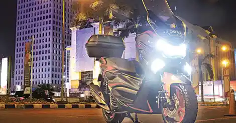 Modifikasi Yamaha NMax Oranye, Serasa Dekat Dengan Anak