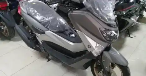 Membandingkan Harga All New Honda PCX Vs Yamaha NMax 