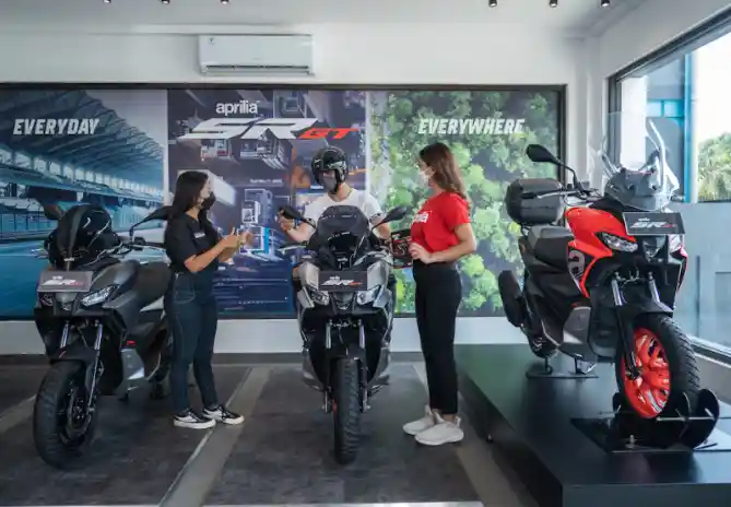 Interior Motoplex Bali Teuku Umar