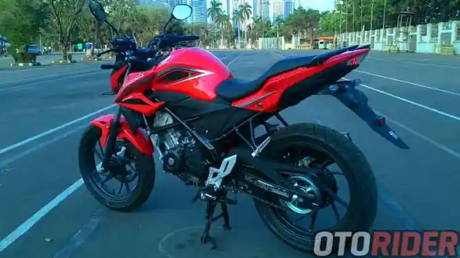 All New Honda CB150R StreetFIre