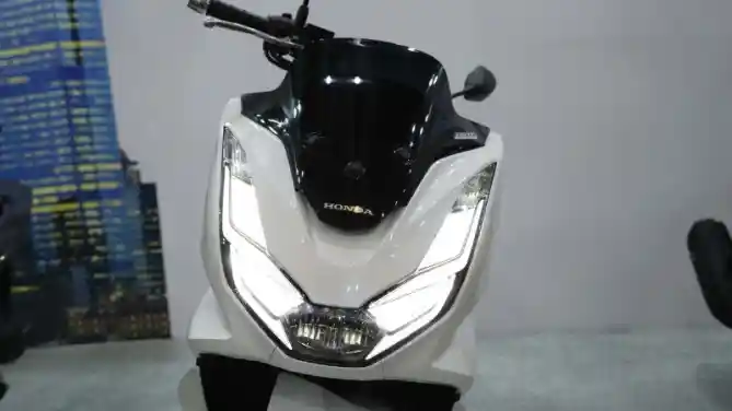 All New Honda PCX dan PCX e:HEV 2021