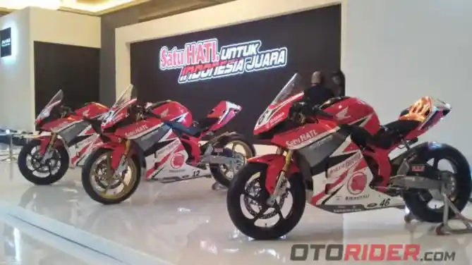 Astra Honda Racing Team/ AHRS